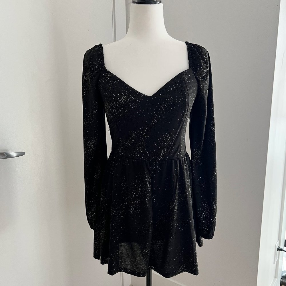 NWT | Nordstrom Sparkle Cross Back Romper/Jumpsuit | Small | Black